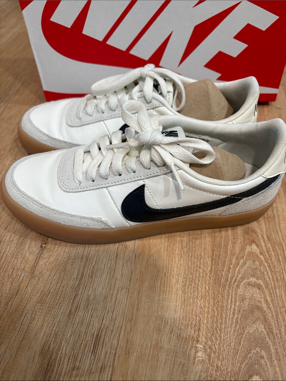 Nike Women’s Killshot 2 Sneakers in White/Black/Gum Sz 7 - Picture 5 of 10